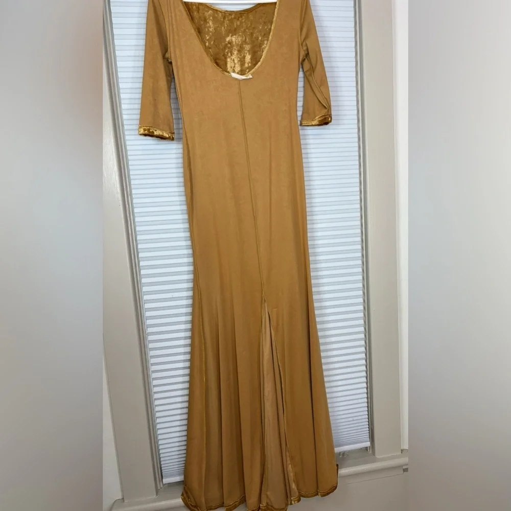 Crushed Velvet Scoop Back Maxi Dress